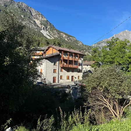 Bormio Alpine アパート Alpe Dosde